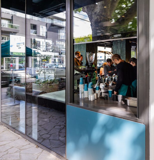 Coffee on the go? Make a stop at Cultus. ☕️

The window is open and the team is busy pouring. Pick up your morning coffee on your way through South Yarra, with something from the bakery to keep you company.

A new face on Toorak Road, ready to become part of your daily routine.

📍341 Toorak Road, South Yarra
Open 6am–4pm.