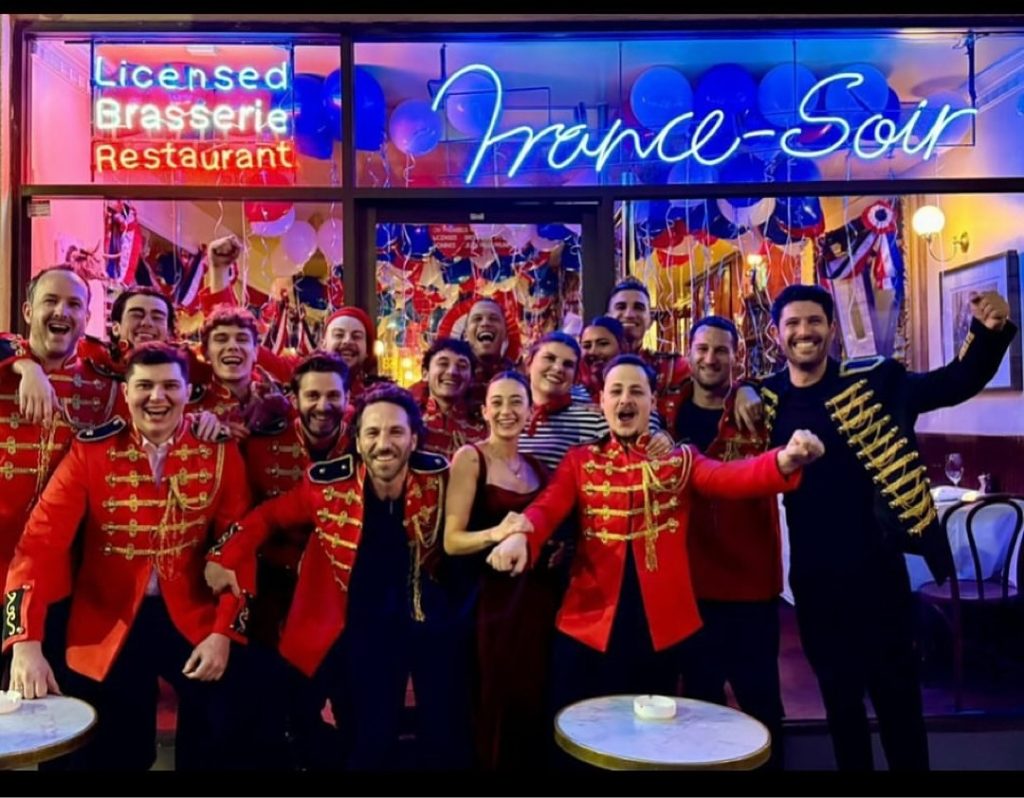 Storming of the Bastille! 
la Fête Nationale Française 🇫🇷
@france_soir_restaurant
