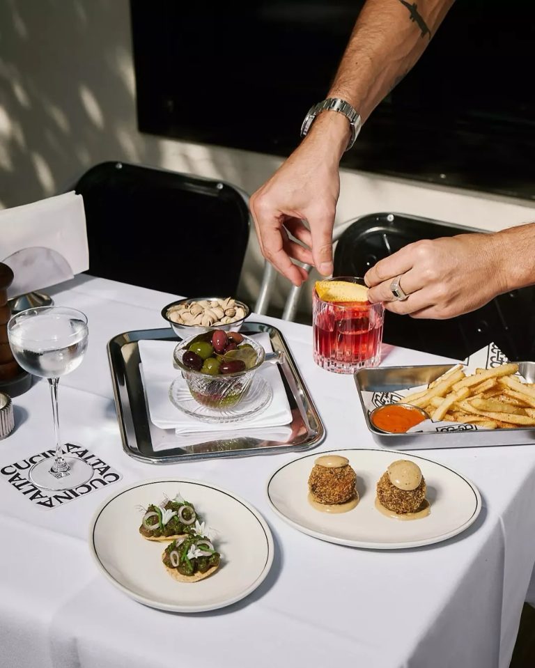 The table is set at @barcarolina_sthyarra – all that's missing is you.

📍 44 Toorak Road South Yarra