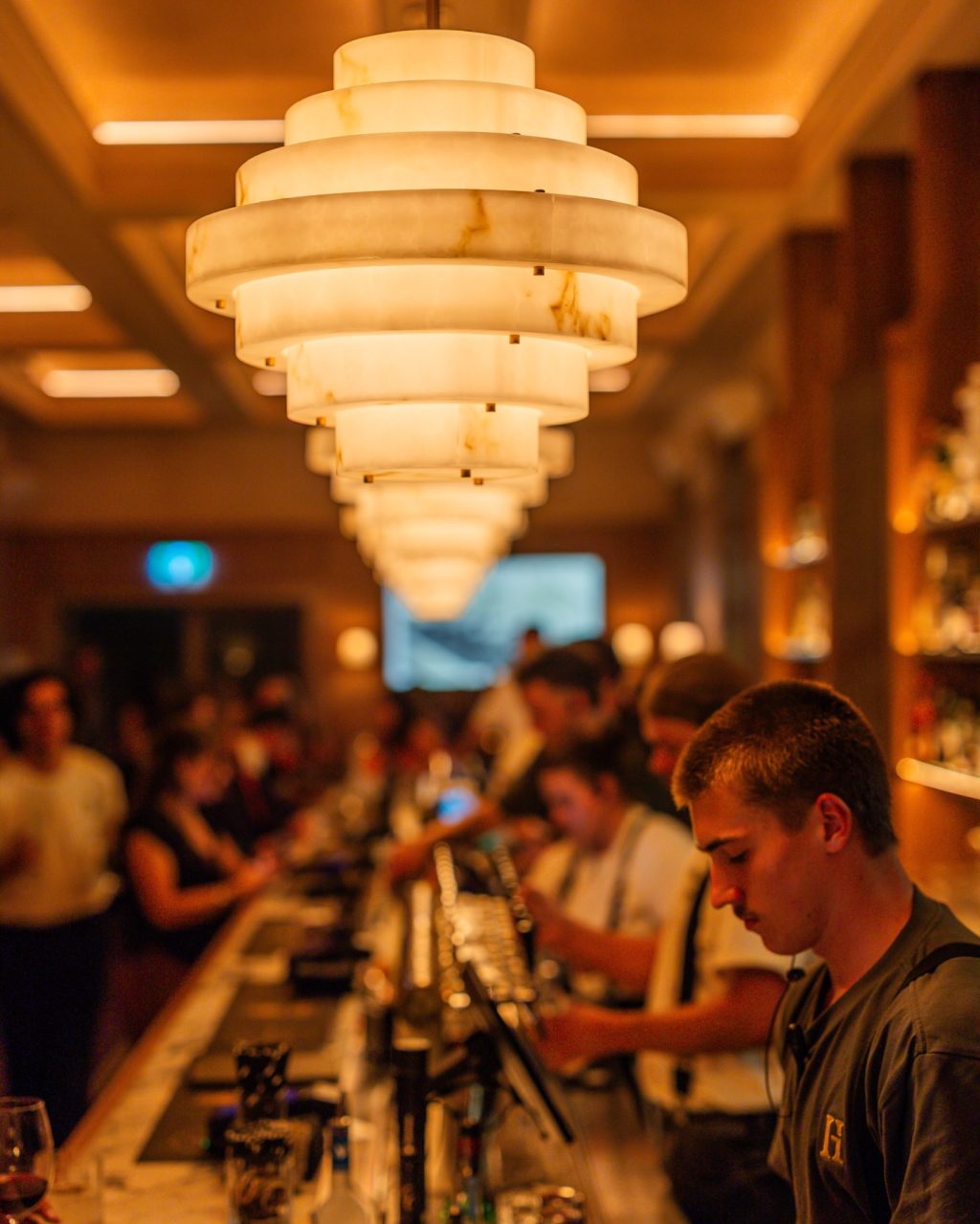 Saturday night in South Yarra.

The Godby Hotel is buzzing - food coming from the kitchen, drinks flowing across the bar and a lively crowd settling in for the night.

📍 The Godby Hotel, 163 Toorak Road South Yarra
