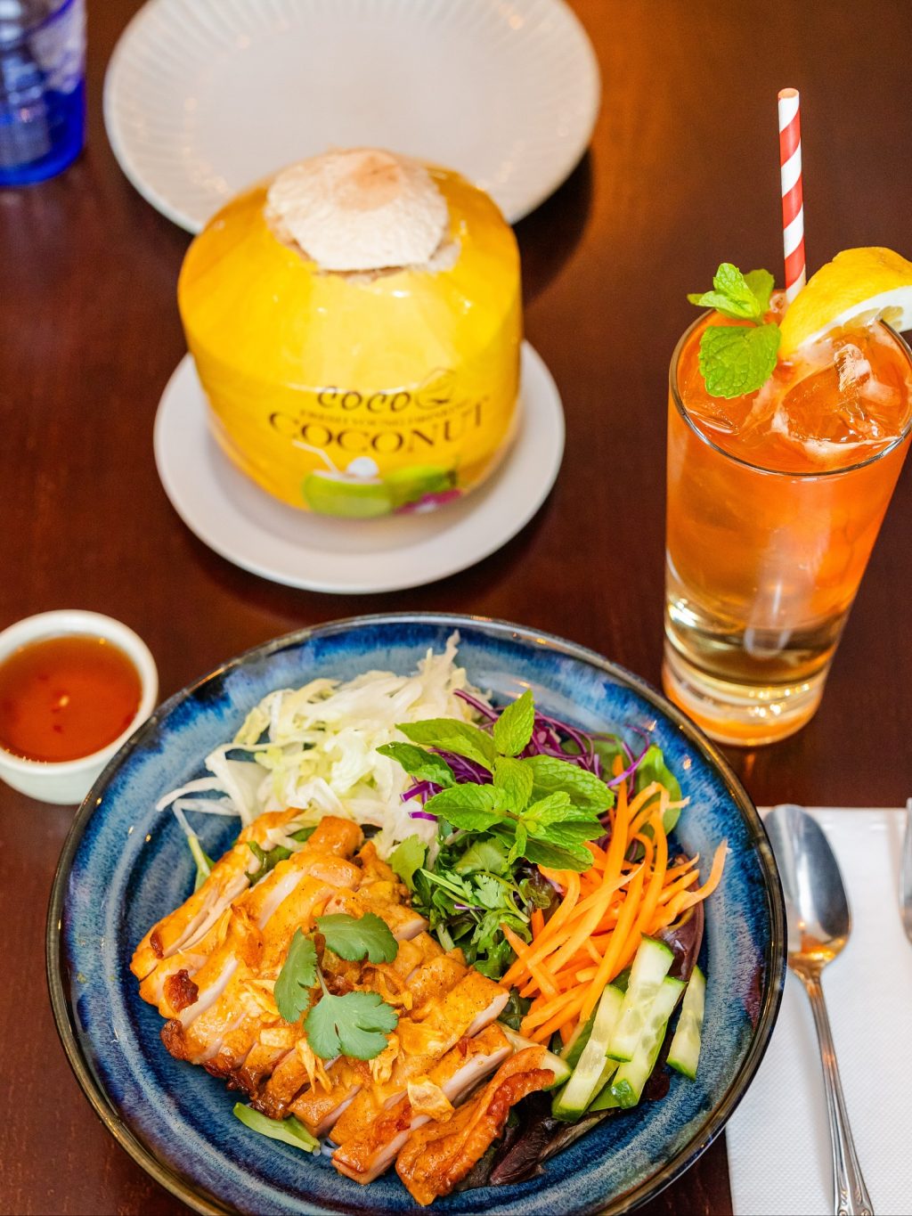 Bright, fresh and full of flavour - Saigon Today brings a taste of Vietnam to Toorak Road.
Think lemongrass chicken, crisp vegetables, and that signature hit of herbs and spice - perfect for a quick lunch or an easy dinner catch-up.

Open from 11am today.

📍97 Toorak Road South Yarra

#ToorakRoadSouthYarra #SouthYarraEats #VietnameseFood #SaigonToday