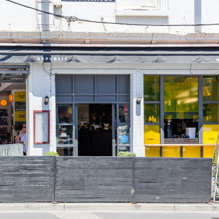 Whether it’s a quick takeaway, a sunny spot under the umbrellas, or a relaxed table inside, Republic Economica is the place to be.

Sit in, sit out, or grab your coffee and go ☕️ – the choice is yours.

📍 Republic Economica
  160 Toorak Road South Yarra

#RepublicEconomica  #CoffeeTime