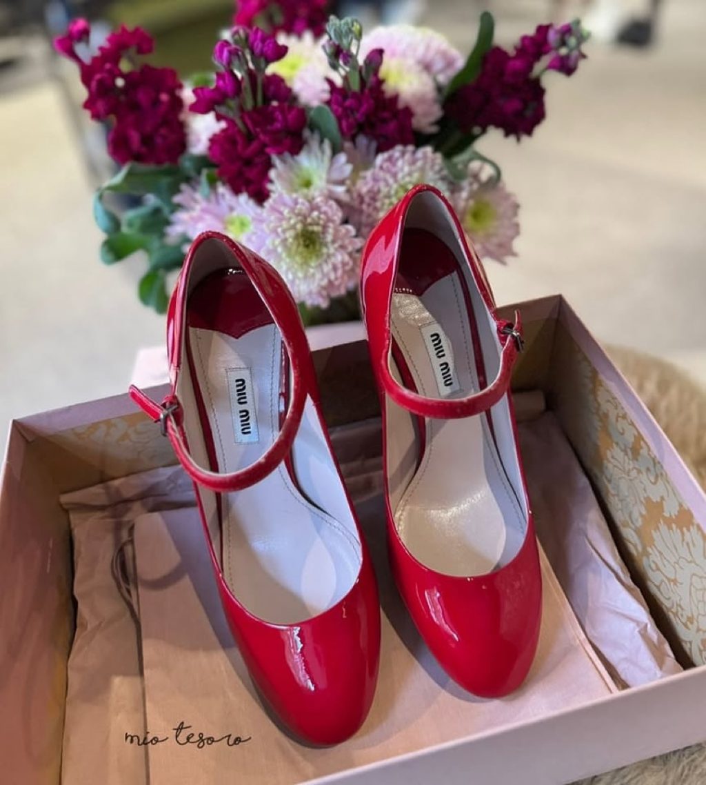 Miu Miu Mary Jane Pumps in Red Patent Calfskin Size 38.5 at @miotesorovintage