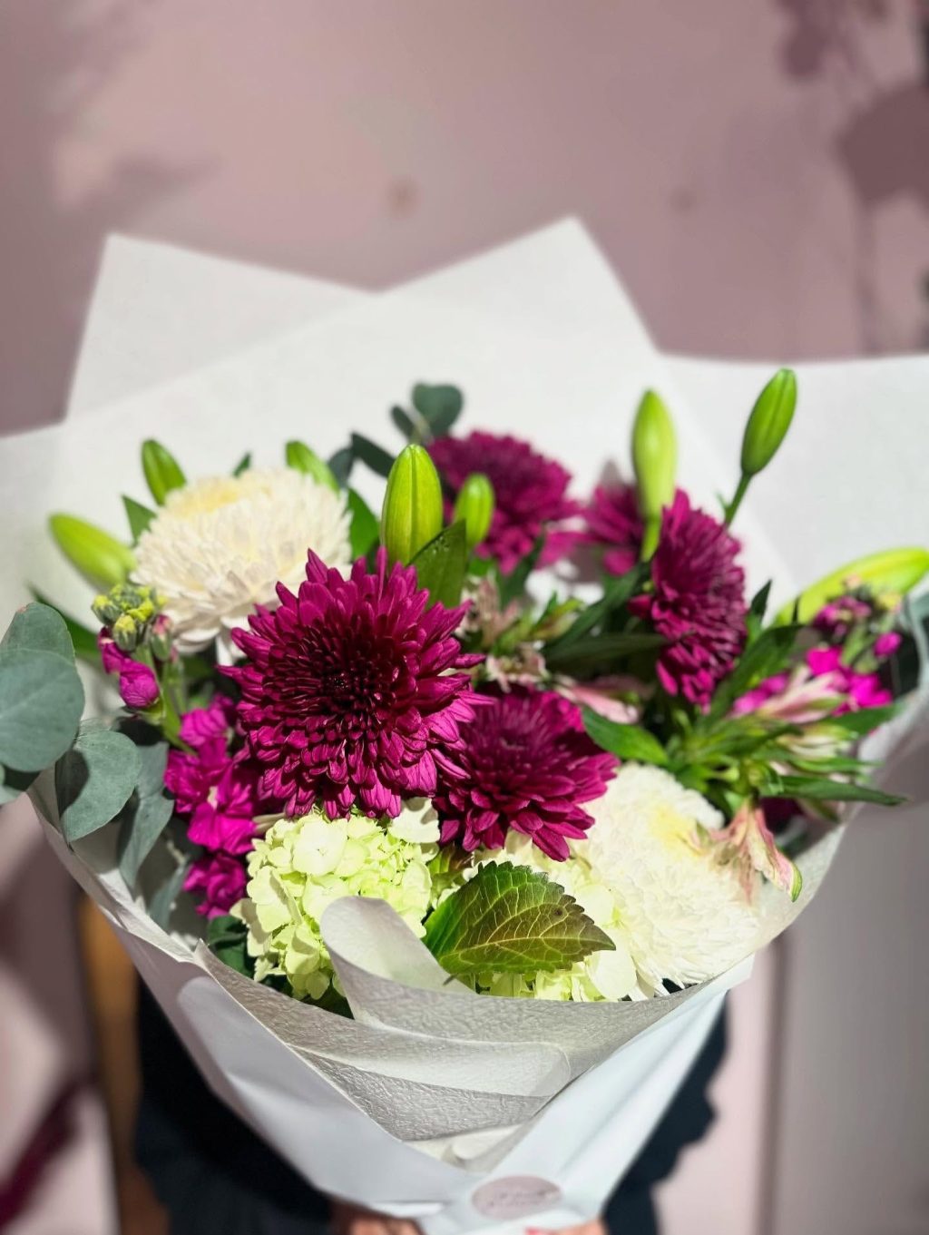 Say it with flowers from @sthyarrablooms 

📍 175 Toorak Road South Yarra
