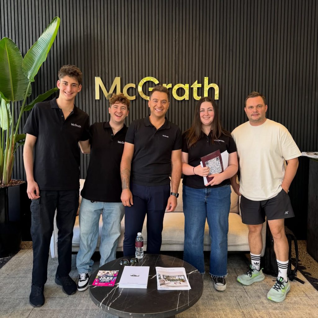 Jazz on Murphy just got a little extra.

Thanks to McGrath South Yarra, there are five $100 vouchers up for grabs to spend along Toorak Road.

Scan the QR code, enter your details, and you’re in. Swipe through ➡️