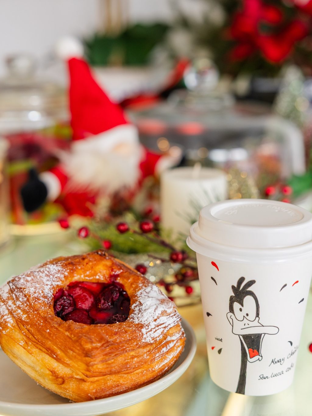 Need refuelling?
San Luca Café keeps it simple - good coffee, flaky pastries and a counter that’s hard to walk past.

Perfect for a quick stop between errands or a quiet pause before heading on. One of those places locals know they can rely on.

📍 92 Toorak Road South Yarra

#ToorakRoadSouthYarra #SouthYarraLife #CafeStop