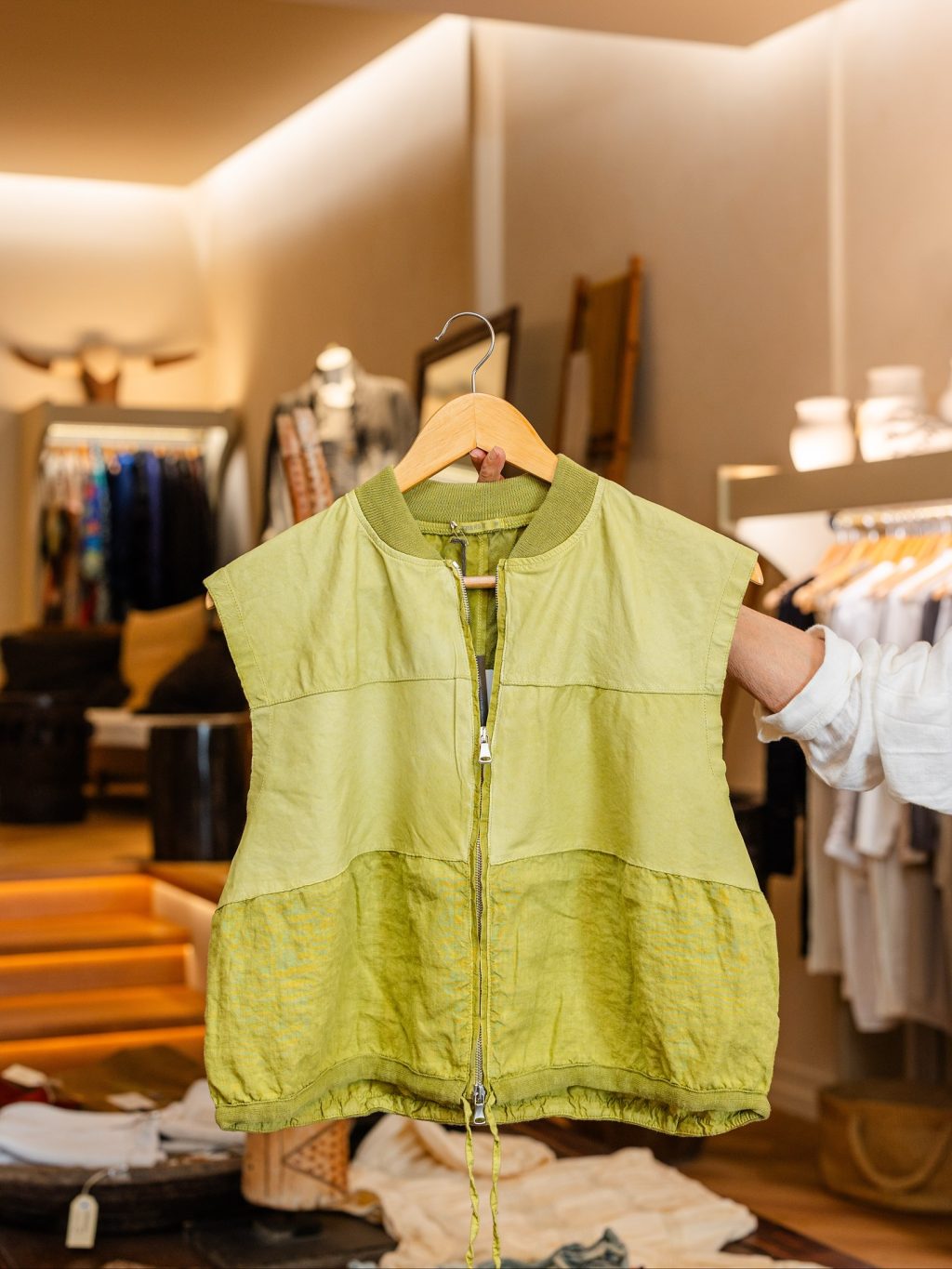 Have you discovered Asante yet?

Step inside Asante South Yarra and you’ll find clothes with character - pieces that drape, soften and move with you.
Natural fibres, clever cuts and that unmistakable artistic edge run through every rack.

From quiet neutrals to bold, painterly prints, it’s a space for women who love individuality without the fuss.

Visit Asante at 131 Toorak Road and take your time - it’s the kind of shop you explore, not rush.

#ToorakRoadSouthYarra #SouthYarraStyle  #AsantSouthYarra  #ShopSouthYarra