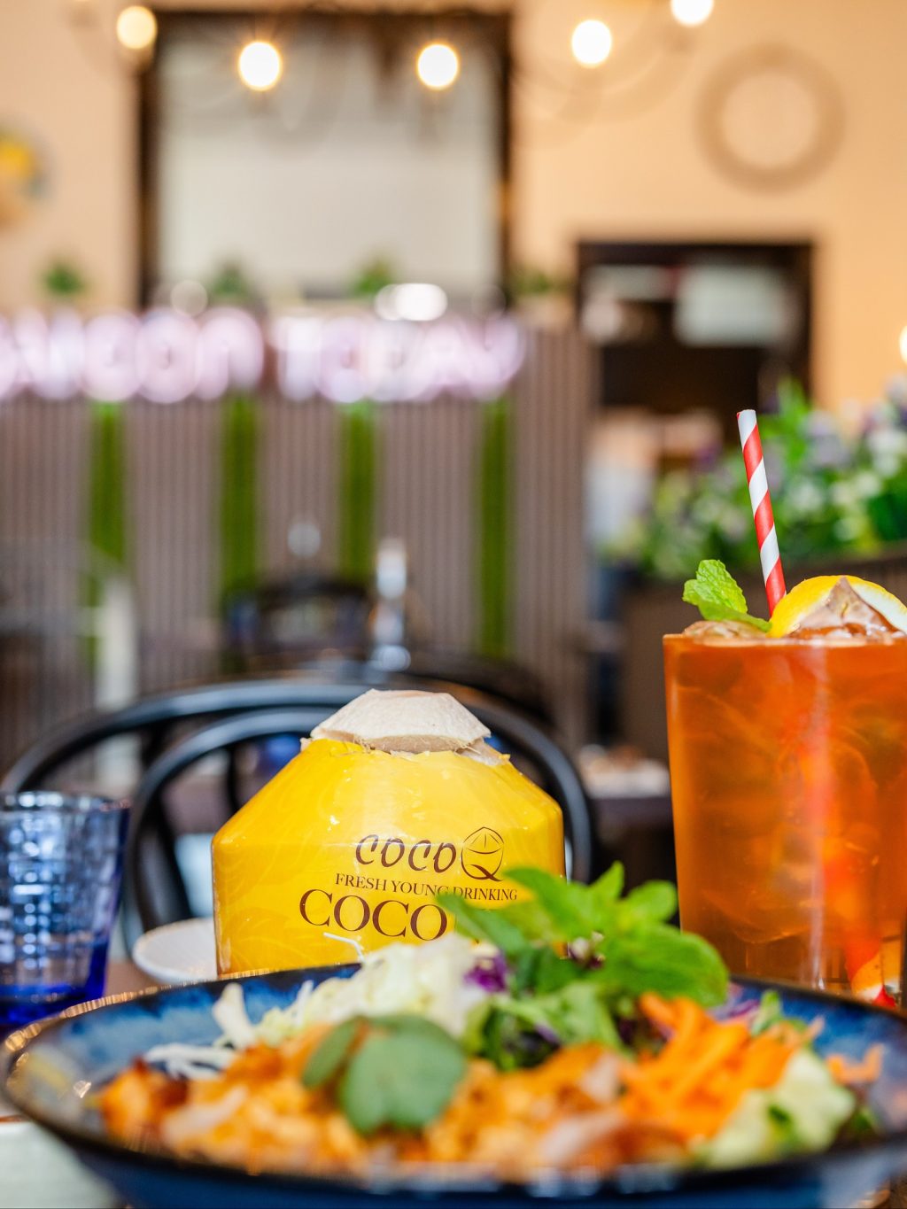Bright, fresh and full of flavour - Saigon Today brings a taste of Vietnam to Toorak Road.
Think lemongrass chicken, crisp vegetables, and that signature hit of herbs and spice - perfect for a quick lunch or an easy dinner catch-up.

Open from 11am today.

📍97 Toorak Road South Yarra

#ToorakRoadSouthYarra #SouthYarraEats #VietnameseFood #SaigonToday