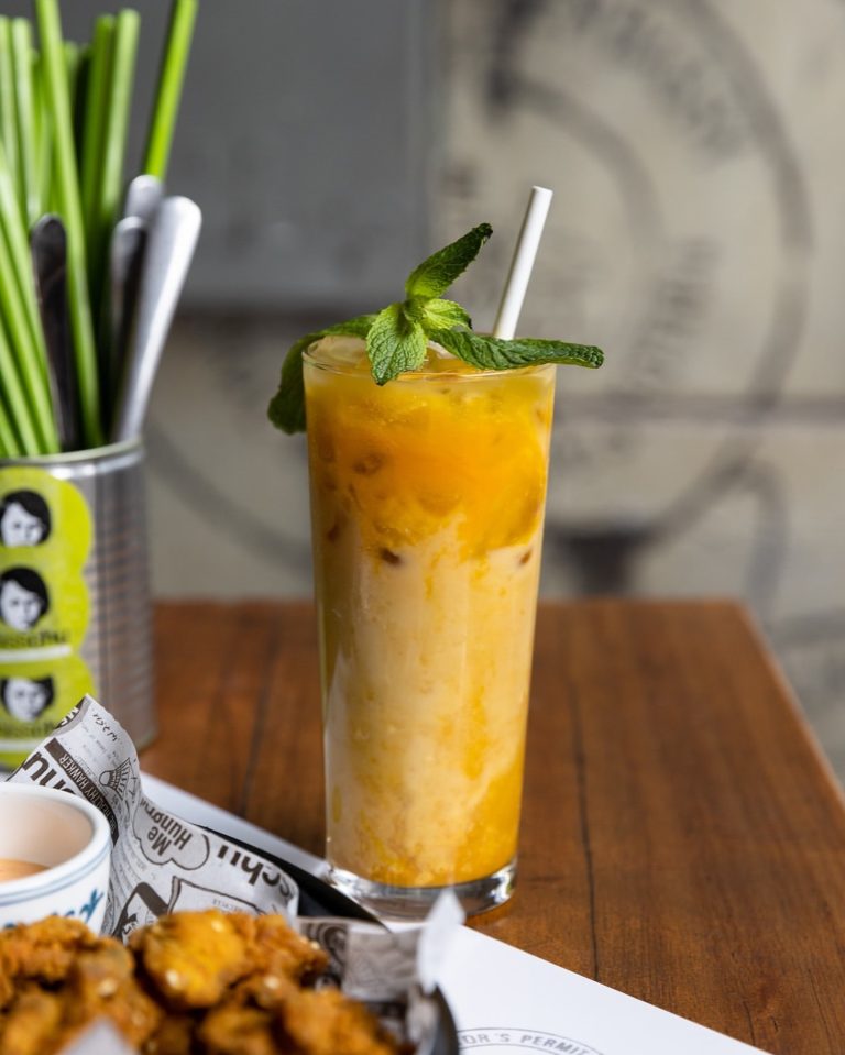 Tea time gets a flavourful twist at MISSCHU on Toorak Road South Yarra. Their refreshing tea range is made even more tempting with the option to add pearls for the perfect bubble tea moment. Will it be Honey, Lychee, Peach, Kumquat or Mango milk? Decisions, decisions…

📍 276 Toorak Road South Yarra
