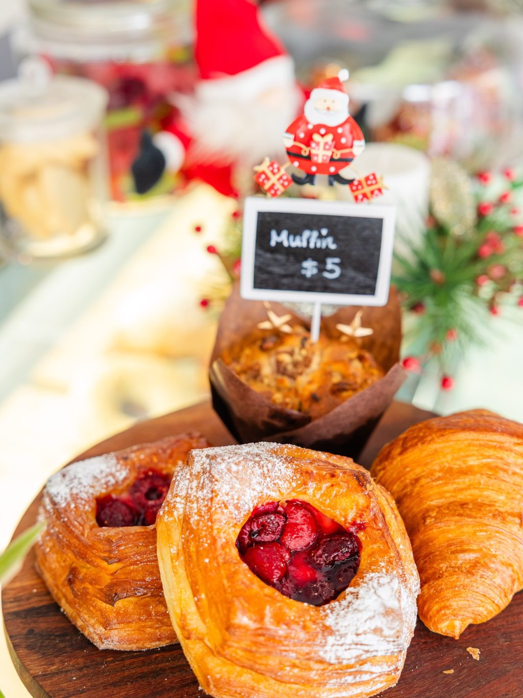 Need refuelling?
San Luca Café keeps it simple - good coffee, flaky pastries and a counter that’s hard to walk past.

Perfect for a quick stop between errands or a quiet pause before heading on. One of those places locals know they can rely on.

📍 92 Toorak Road South Yarra

#ToorakRoadSouthYarra #SouthYarraLife #CafeStop