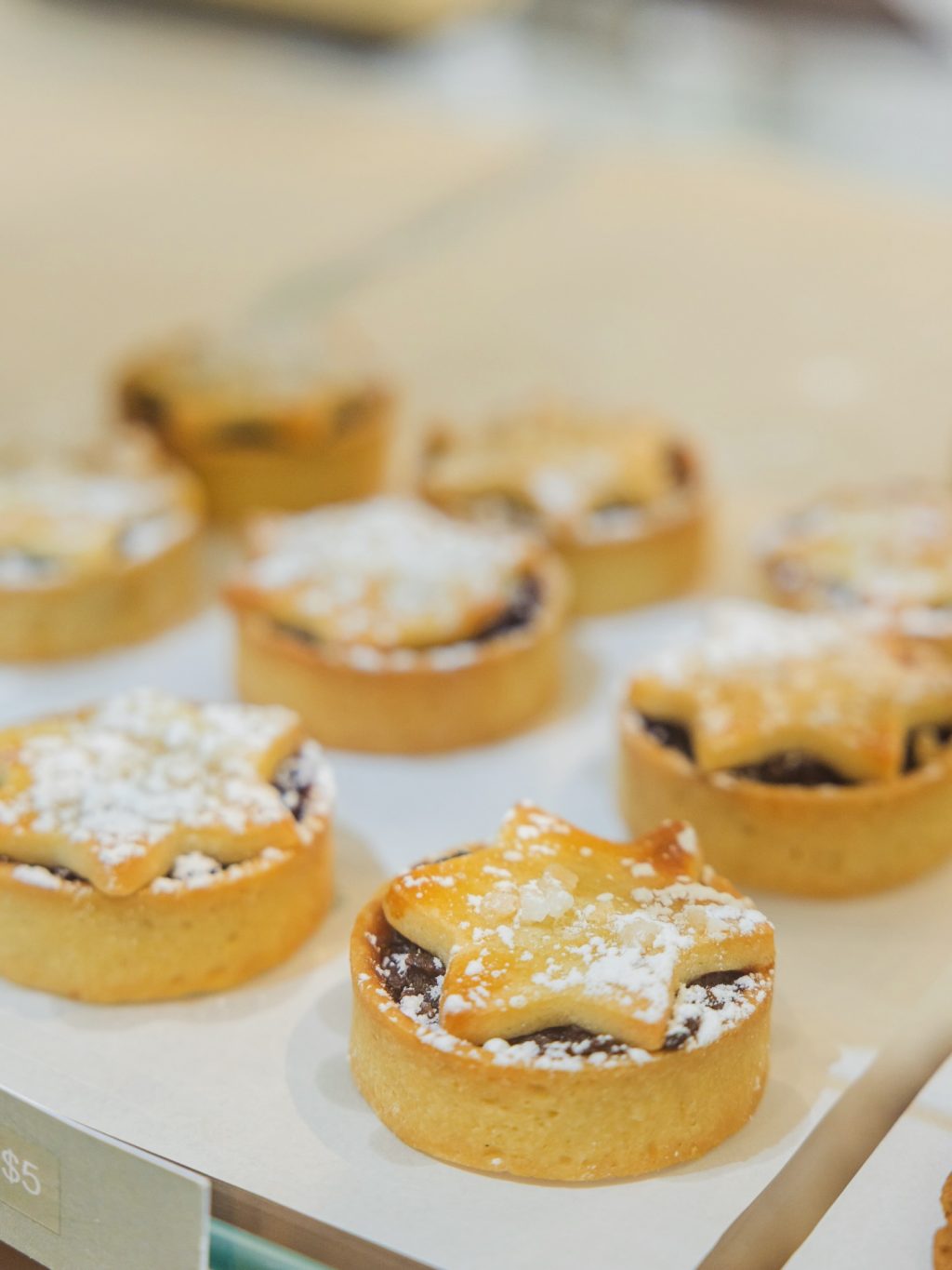 Sweet shelves, festive favourites and gifts that disappear fast 🎄
Blakeaway South Yarra -  handmade rocky road and spiced nuts to beautifully boxed treats and gingerbread houses ready to gift.

The kind of spot you pop into for “just one thing” and leave with a bag full of favourites.

📍 4 Avoca Street South Yarra.

#Blakeaway #SouthYarraLife #ShopSouthYarra