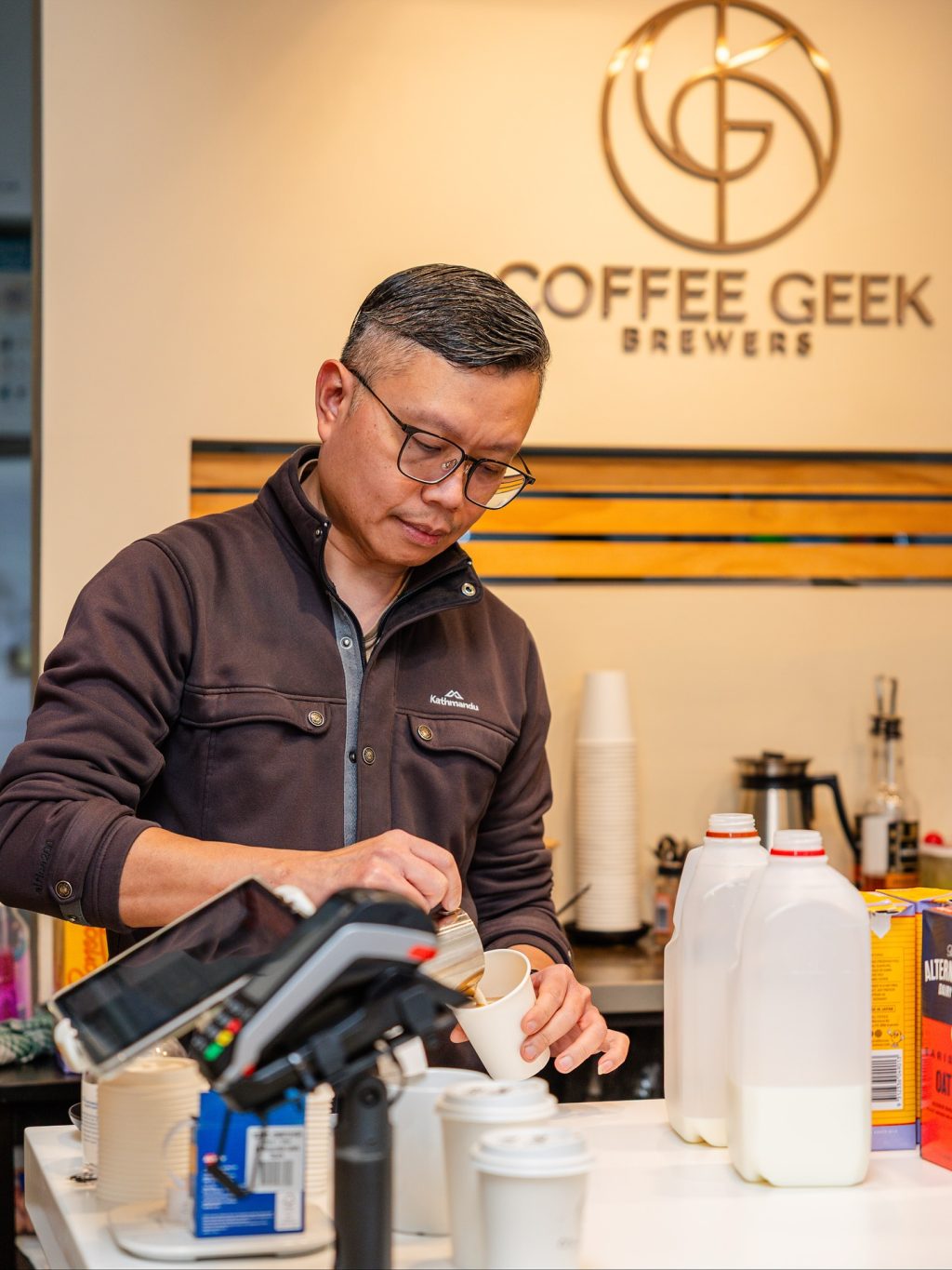 Mondays call for coffee. Coffee Geek Brewers know how to do it right. Smooth pours, perfect crema, and your takeaway cup ready to fuel the week ahead.

📍 81 Davis Avenue

#Coffee #TRSY #CoffeeGeekBrewers #ToorakRoadSouthYarra
