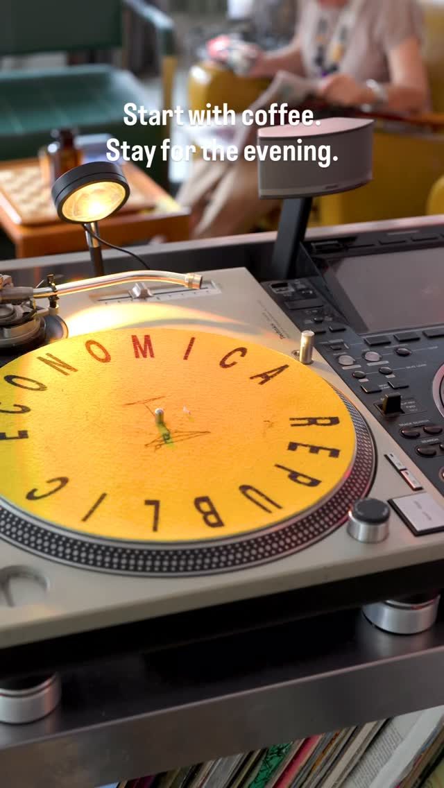 Grand Prix week in Melbourne.

If you find yourself on Toorak Road South Yarra, stop by Republica Economica.

Coffee, matcha, good food, a pool table and records spinning - and as the day turns into night, the drinks start pouring.

📍 160 Toorak Road South Yarra