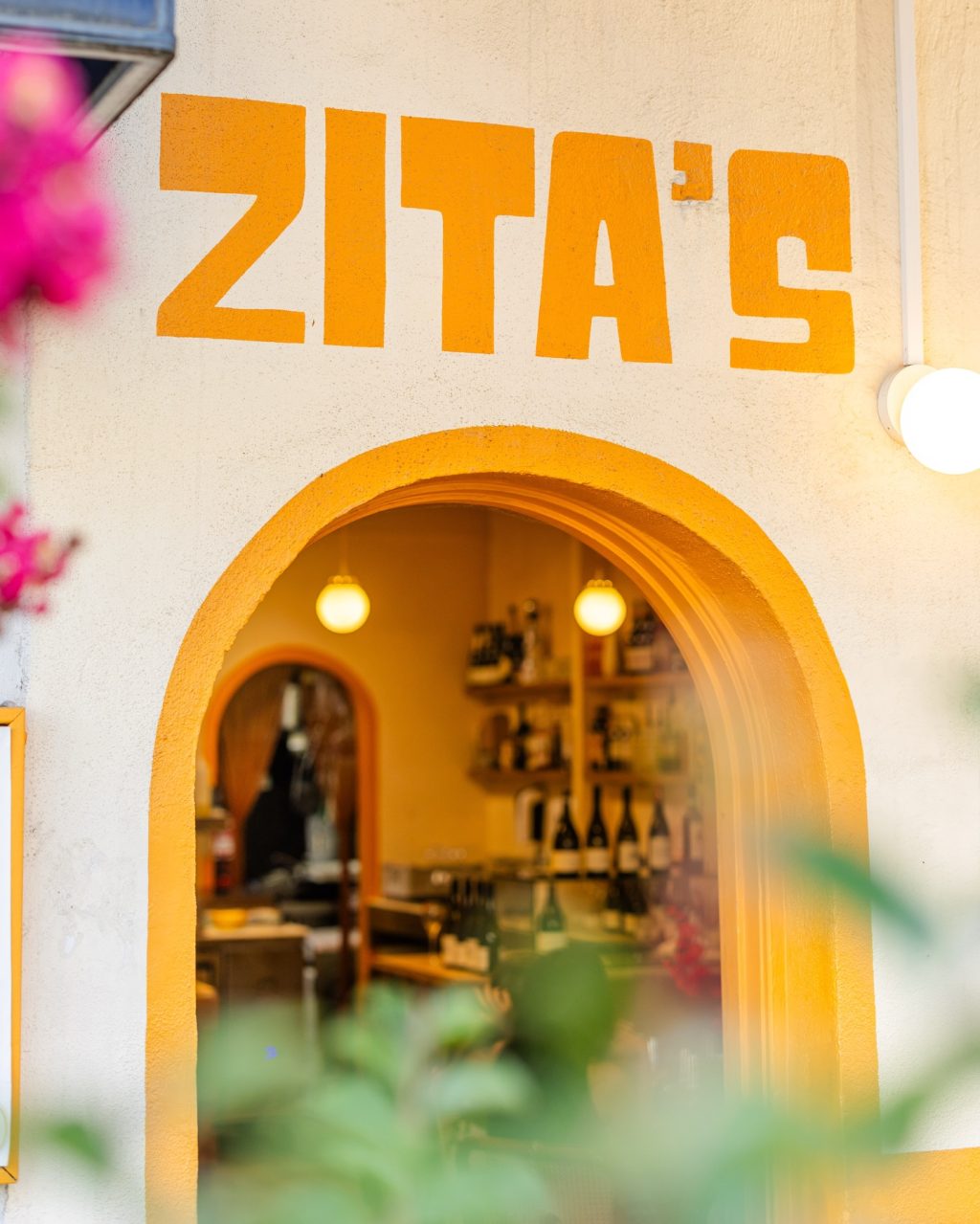 Zita’s, but make it street-side.

For Jazz on Murphy, Zita’s Focaccia is bringing their focaccias out onto Murphy Street - fresh, simple and exactly what you want between sets.

Think warm bread, good fillings, and something easy to eat while you’re standing in the sun with a drink in hand.

It’s all part of the weekend.
Music, food, and that easy South Yarra feel.

Saturday & Sunday 28 - 29 March

See you there 🎷