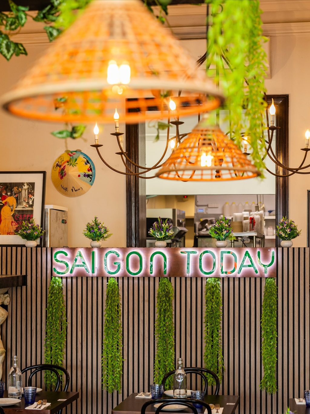 Bright, fresh and full of flavour - Saigon Today brings a taste of Vietnam to Toorak Road.
Think lemongrass chicken, crisp vegetables, and that signature hit of herbs and spice - perfect for a quick lunch or an easy dinner catch-up.

Open from 11am today.

📍97 Toorak Road South Yarra

#ToorakRoadSouthYarra #SouthYarraEats #VietnameseFood #SaigonToday
