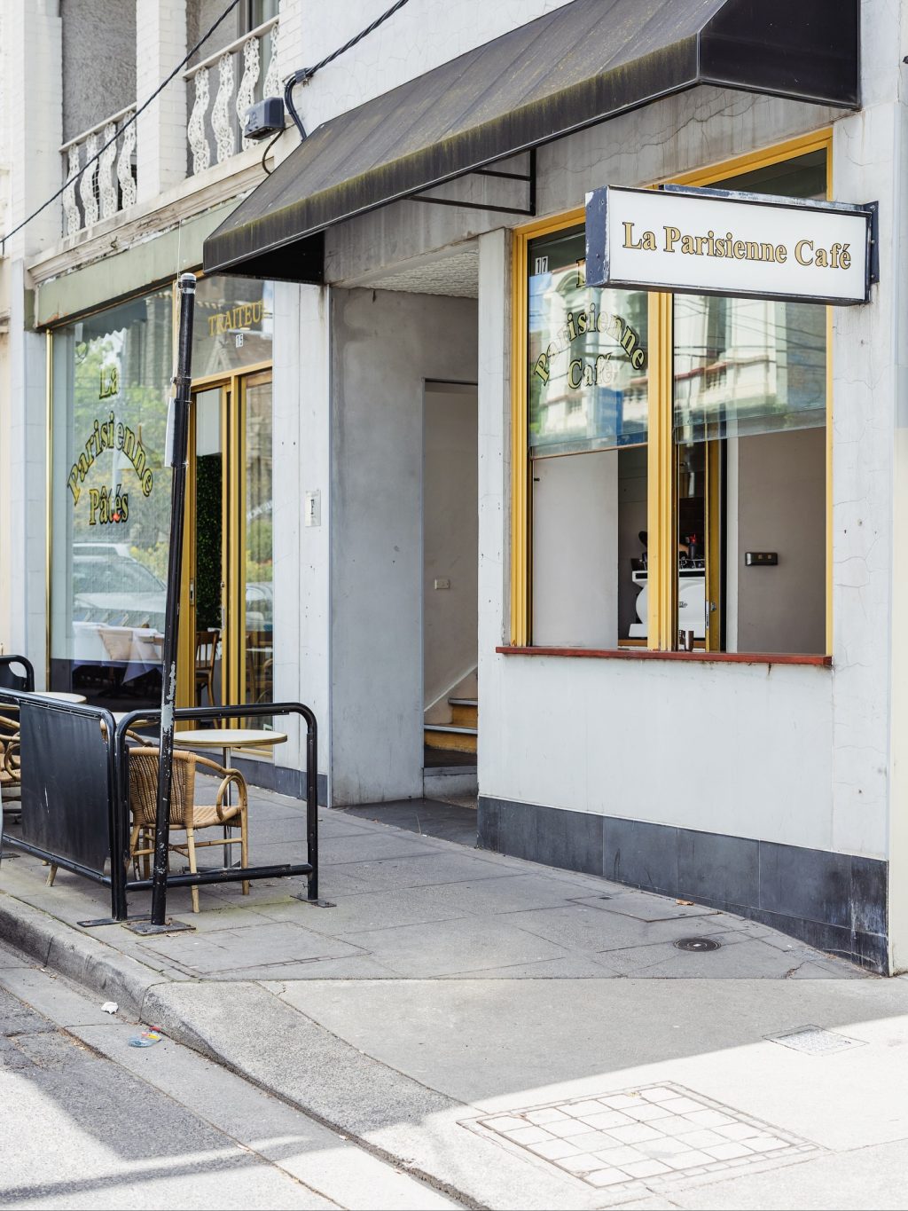 Coffee on the run? La Parisienne Café is the answer.
Their walk-up window makes it easy - quick order, fast service, good coffee.
Perfect for the morning dash, school drop-off, or a mid-afternoon pick-me-up on Toorak Road.

#ToorakRoadSouthYarra #TRSYLife #SouthYarraEats #CoffeeOnTheRun