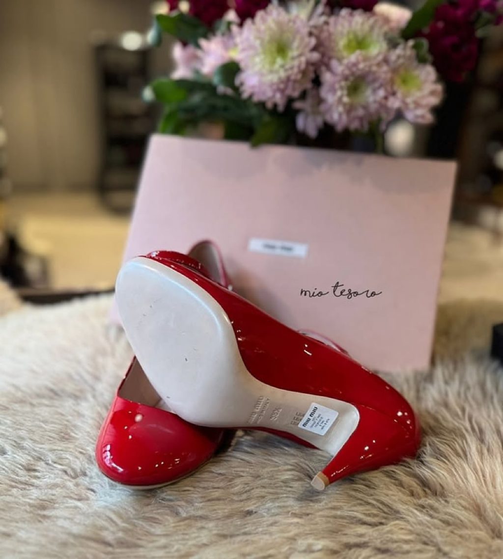 Miu Miu Mary Jane Pumps in Red Patent Calfskin Size 38.5 at @miotesorovintage