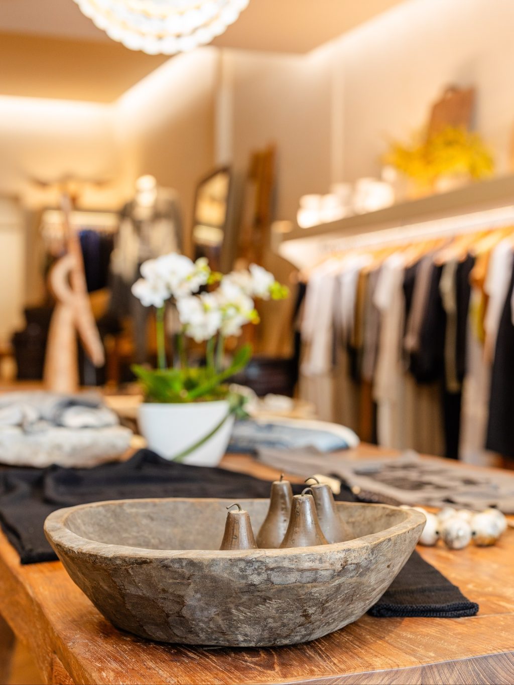 Have you discovered Asante yet?

Step inside Asante South Yarra and you’ll find clothes with character - pieces that drape, soften and move with you.
Natural fibres, clever cuts and that unmistakable artistic edge run through every rack.

From quiet neutrals to bold, painterly prints, it’s a space for women who love individuality without the fuss.

Visit Asante at 131 Toorak Road and take your time - it’s the kind of shop you explore, not rush.

#ToorakRoadSouthYarra #SouthYarraStyle  #AsantSouthYarra  #ShopSouthYarra