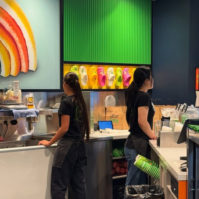 School holidays bring a vibrant buzz to the precinct, and Boost Como is right in the mix. With a menu full of crowd-pleasers, it’s the perfect stop for a refreshing break while exploring Toorak Road, South Yarra.

📍 Como Centre - 299 Toorak Road South Yarra