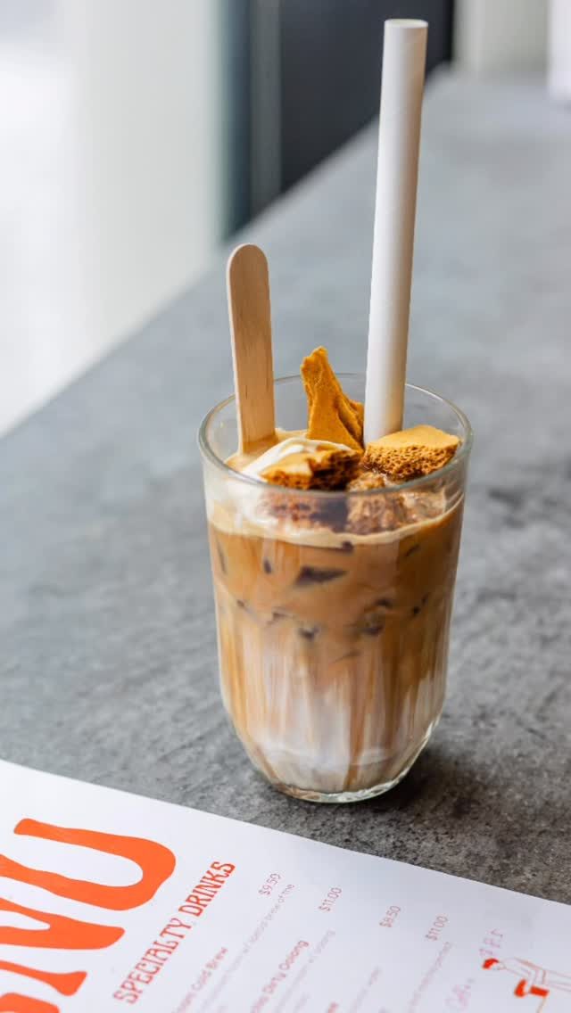 Have you discovered the drinks at Ame Boulangerie yet?
Cold, creamy, crunchy, matcha-topped… they’re a little bit fun and very hard to share.
Perfect for a mid-shop break or a quick Toorak Road treat.

📍 6c Daly Street South Yarra

#ToorakRoadSouthYarra #SouthYarraEats #AmeBoulangerie